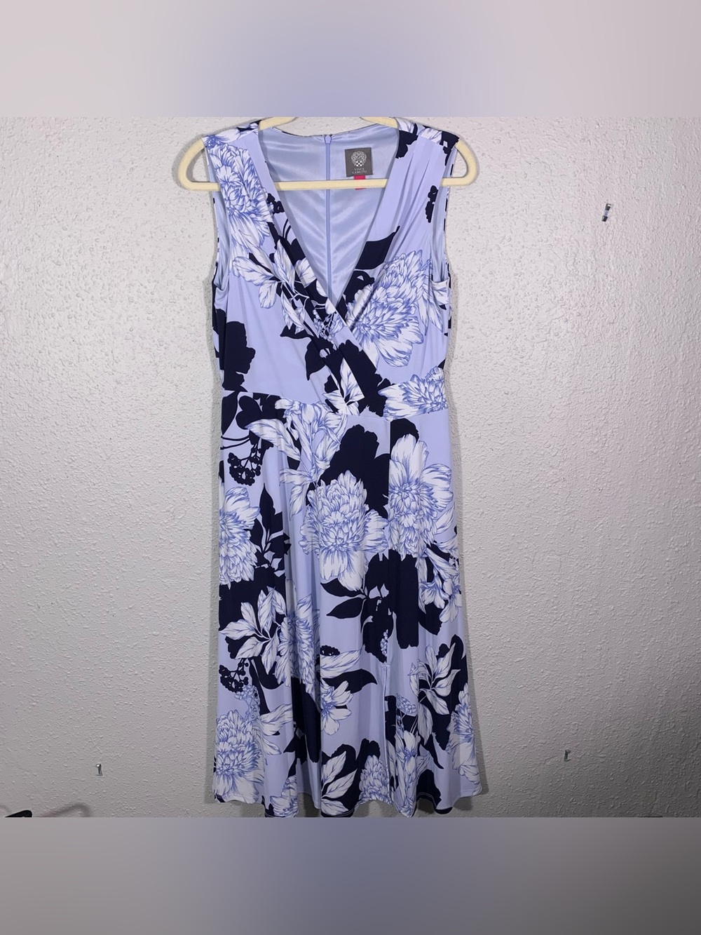 Vince Camuto Blue Floral V-Neck Fit & Flare Sleeveless Dress size 10